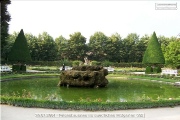 Felsenbrunnen im suedl. Hofgarten der Residenz