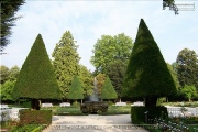 Felsenbrunnen im suedl. Hofgarten der Residenz