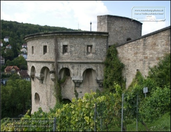 Maschikuliturm