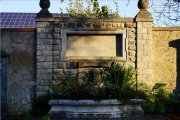 Hauptfriedhof in spaetherbstlichen Farben