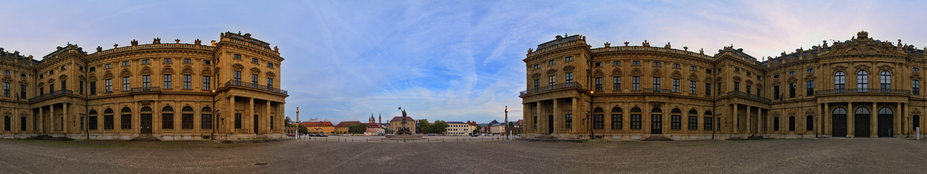 Residenz mit Frankoniabrunnen im ehemaligen Ehrenhof