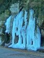 Naturdenkmal Tuff-Steilhang mit Eiszapfen behangen!