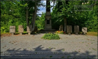 Gedenkstaetten und Kriegsgraeber